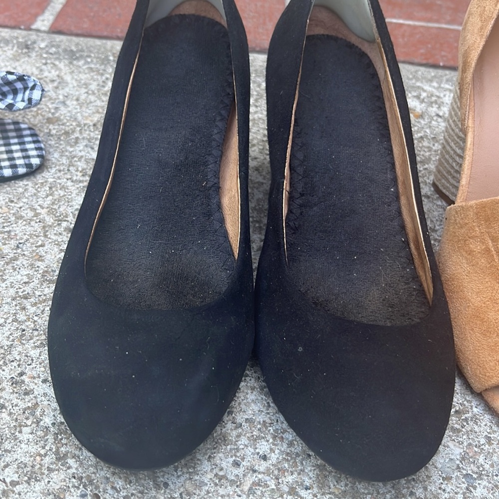 Assorted Designer Heels - Picture 4 of 7
